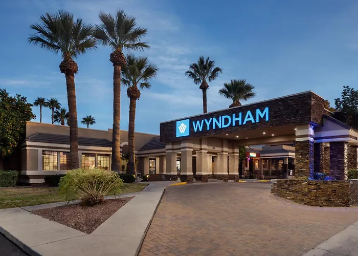 Wyndham Tucson Airport Hotel & Conference Center