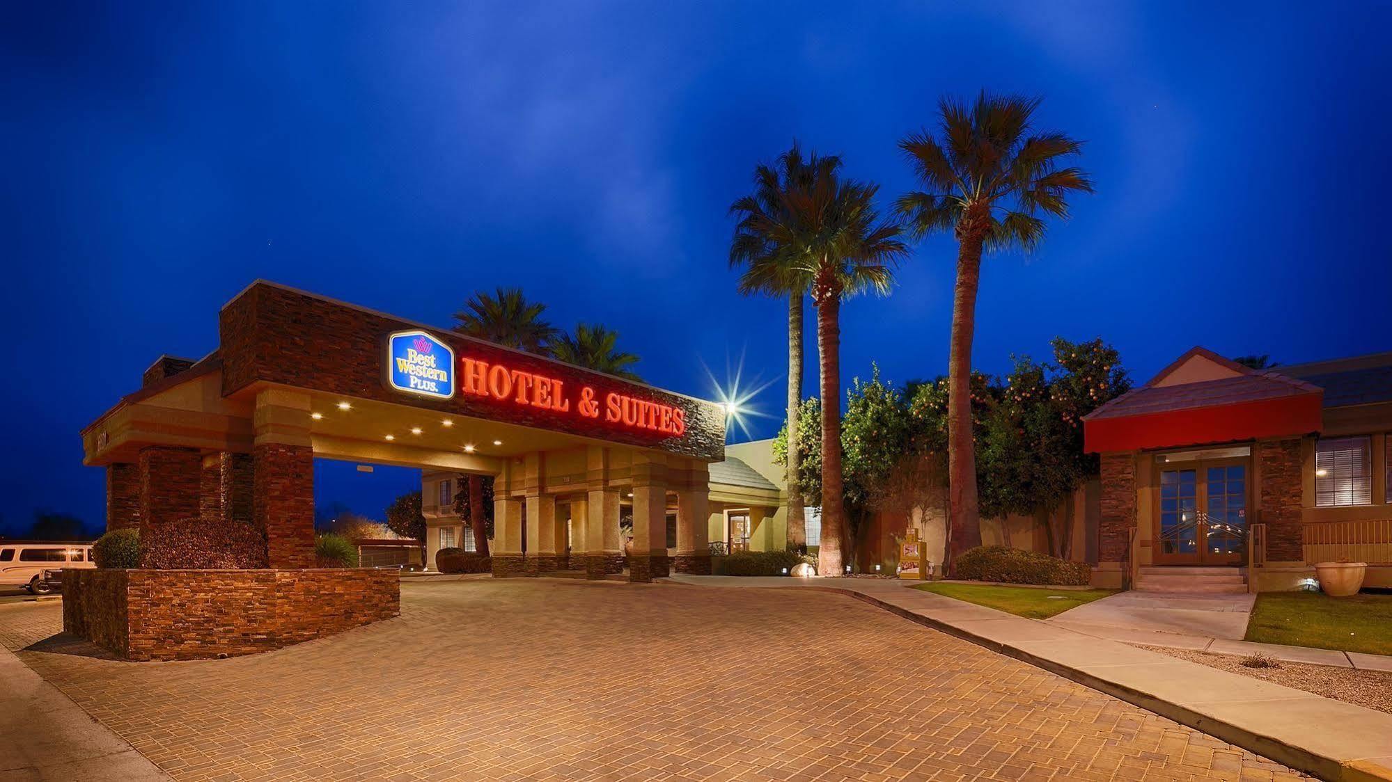Wyndham Airport & Conference Center 3* Tucson