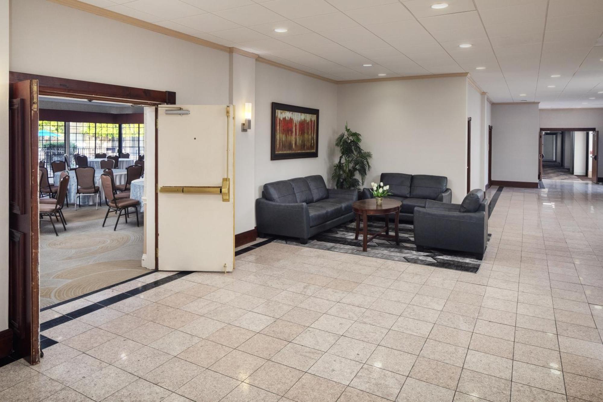 Wyndham Airport & Conference Center Tucson