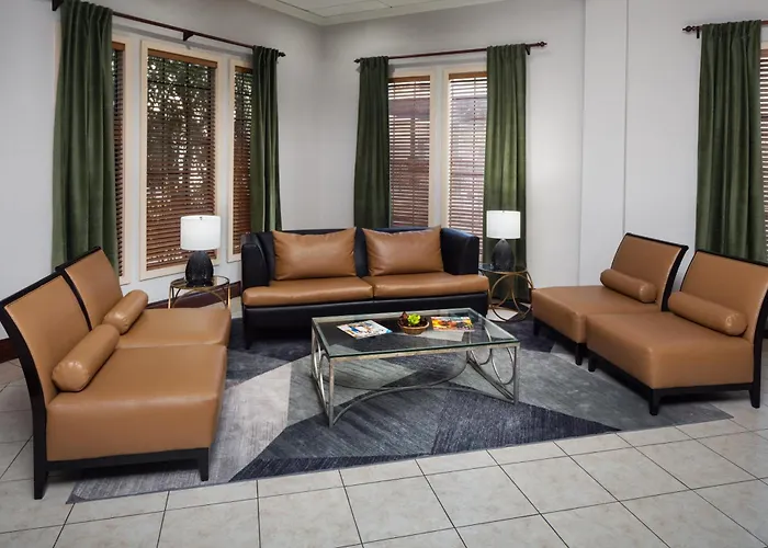 Wyndham Tucson Airport Hotel & Conference Center
