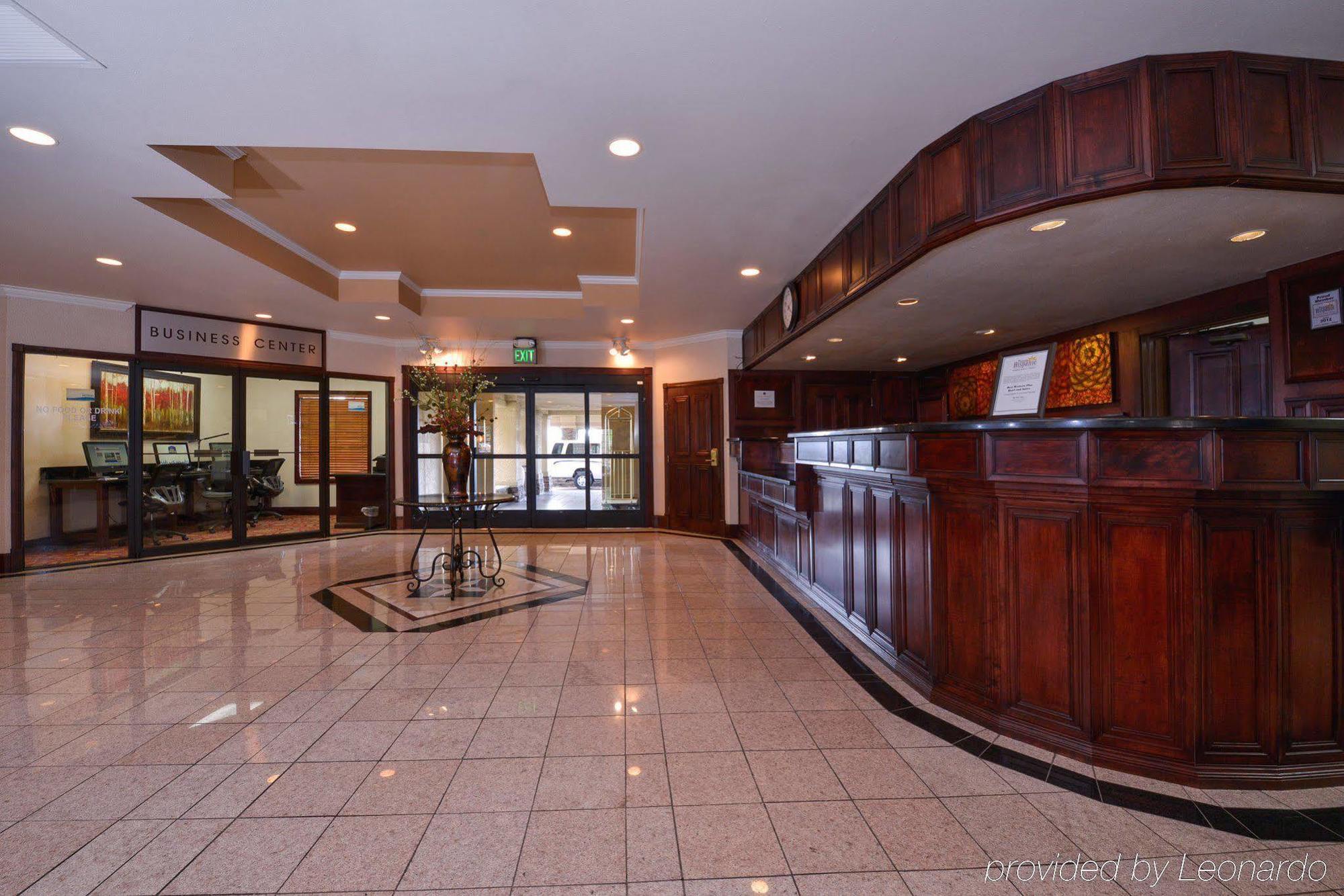 Hotel Wyndham Airport & Conference Center